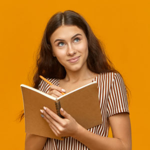 Matemática 8º Ano Fundamental – Equações lineares de 1º grau com duas incógnitas e a associação destas no plano cartesiano.